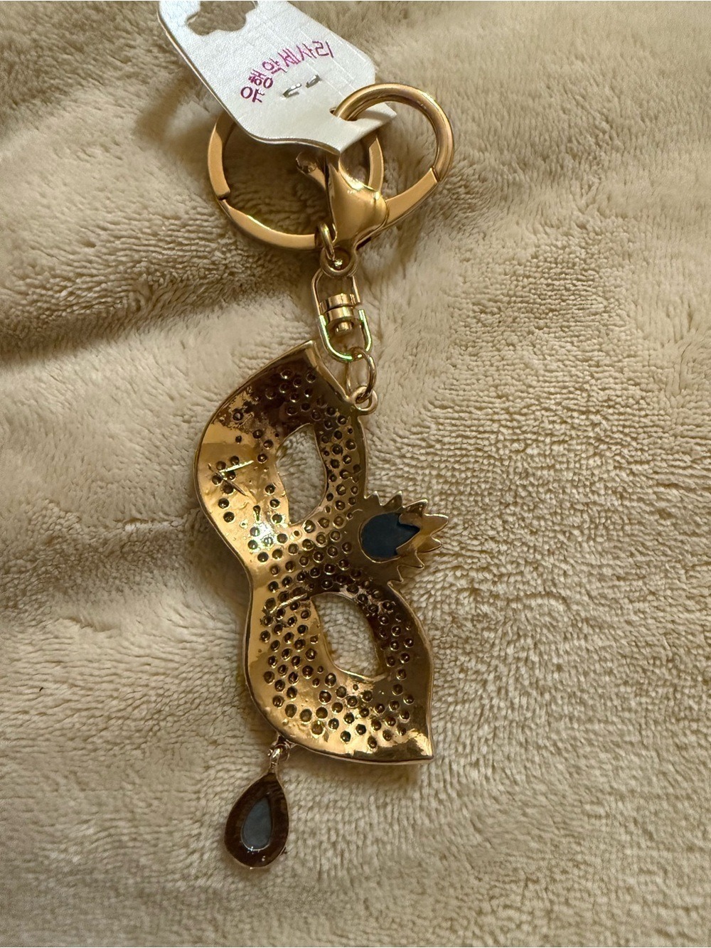 Gold Rhinestone Masquerade Mask Keychain - Women Accessories - Picture 4 of 4